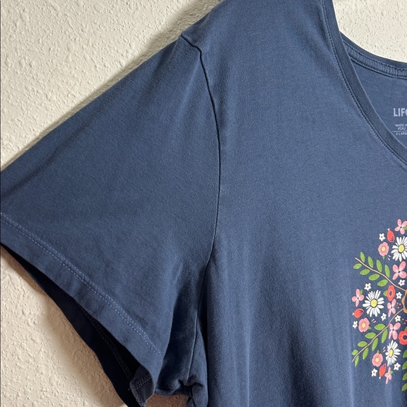 Life is Good Women's Spring Floral wreath pattern T-Shirt Navy Blue Size XL - Picture 5 of 11